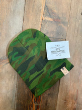 Load image into Gallery viewer, The Chuck Beanie - Camo