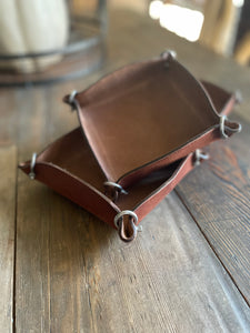 Leather Catch All w/Shackles Chestnut